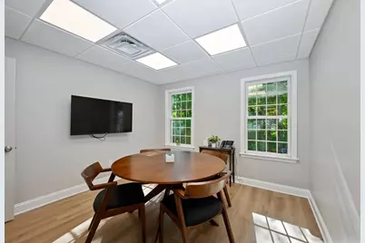 33 Bedford St, Lexington, MA 02420 - Photo 4