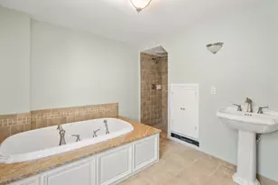 324 Union St, Millis, MA 02054 - Photo 18