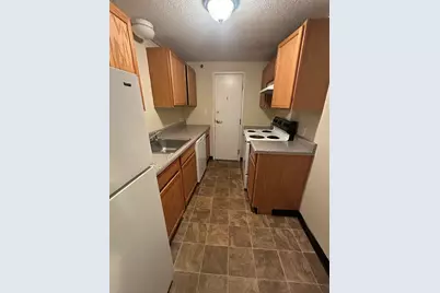 688 Boston Post Rd E #202, Marlborough, MA 01752 - Photo 6