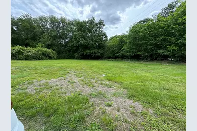 454 Fall River Ave, Seekonk, MA 02771 - Photo 2