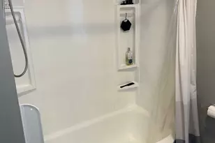 524 E 7th St, Boston, MA 02127 - Photo 14