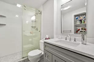 14 Bourbon St, Peabody, MA 01960 - Photo 16