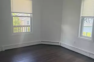 25 Highland St, Revere, MA 02151 - Photo 4