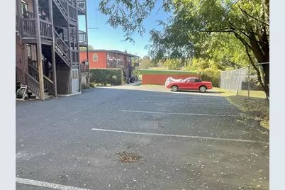 329 Beech Street, Holyoke, MA 01040 - Photo 6