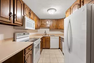 170 Commercial St, Boston, MA 02109 - Photo 6