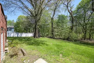 97 Parkton Ave, Worcester, MA 01605 - Photo 8