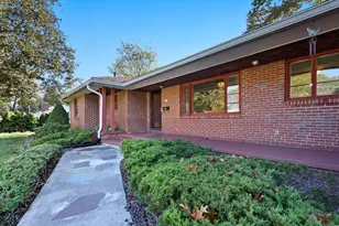 73 Silver Lake Dr, Agawam, MA 01001 - Photo 4