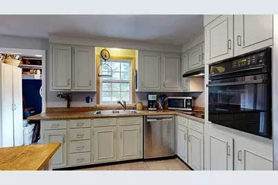 1 Doris Dr, Grafton, MA 01536 - Photo 10