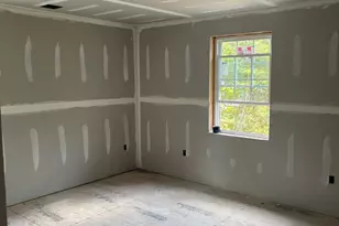 517 S Washington St, Belchertown, MA 01007 - Photo 10