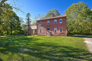 363 Main St, Acushnet, MA 02743 - Photo 2