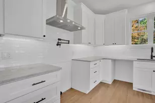 308 N Liberty St, Belchertown, MA 01007 - Photo 12