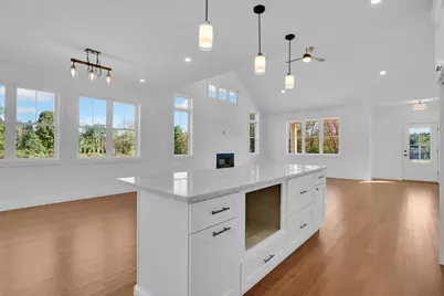 308 N Liberty St, Belchertown, MA 01007 - Photo 10