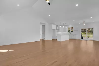 308 N Liberty St, Belchertown, MA 01007 - Photo 14