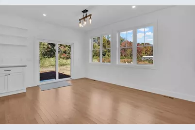 308 N Liberty St, Belchertown, MA 01007 - Photo 16