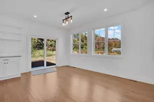 308 N Liberty St, Belchertown, MA 01007 - Photo 16