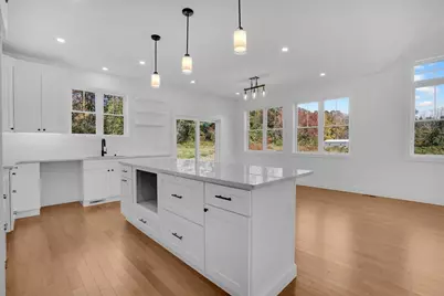 308 N Liberty St, Belchertown, MA 01007 - Photo 6