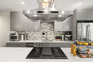 47 Sargent St, Boston, MA 02125 - Photo 10