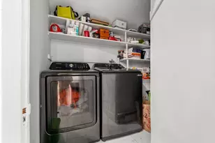 22 Alaska St, Boston, MA 02119 - Photo 10