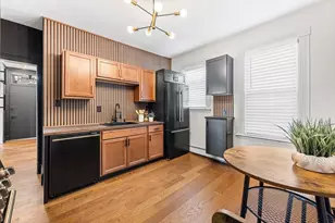 8 Spring Garden St, Boston, MA 02125 - Photo 16