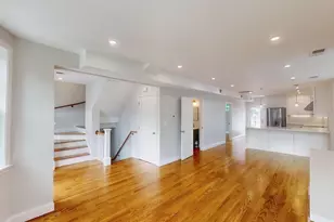 10 Lewis St, Medford, MA 02155 - Photo 10