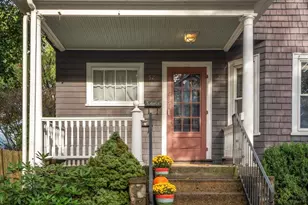 52 Hawthorne St, Belmont, MA 02478 - Photo 4