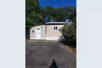 13 Daisy Ave, Taunton, MA 02780 - Photo 2