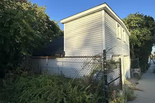 472 Buffinton St (Ns), Fall River, MA 02722 - Photo 12