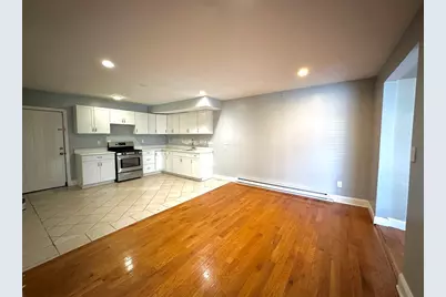 426 Boston St #1, Lynn, MA 01905 - Photo 4