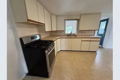 208 Green St #1, Weymouth, MA 02191 - Photo 6