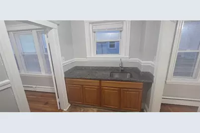 44 Estes #6, Lynn, MA 01902 - Photo 2