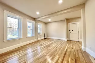 6 Pkwy, Brookline, MA 02445 - Photo 2