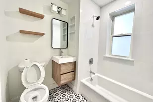 6 Pkwy, Brookline, MA 02445 - Photo 4