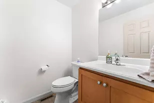 92 Jimney Dr, Westford, MA 01886 - Photo 10