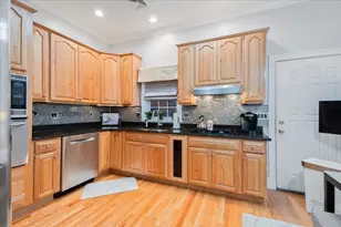 32 Park St, Attleboro, MA 02703 - Photo 2