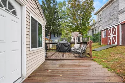 935 Bridge St, Lowell, MA 01850 - Photo 28