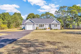 25 Percival Rd, Falmouth, MA 02536 - Photo 2