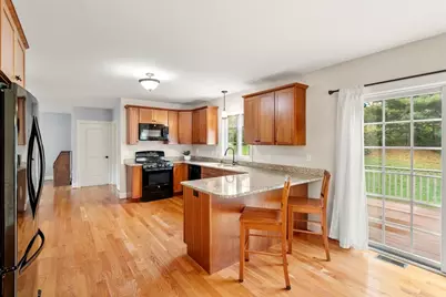 4 Lauren Ln, Southwick, MA 01077 - Photo 8