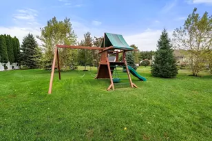 4 Lauren Ln, Southwick, MA 01077 - Photo 30