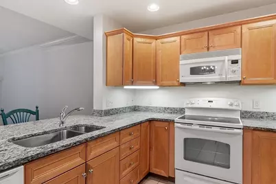 1117 Emerald Court #1117, Tewksbury, MA 01876 - Photo 6