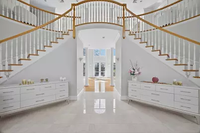 11 Elizabeth Way, Lynnfield, MA 01940 - Photo 4