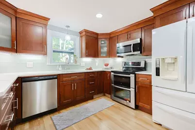 8 Ralph St, Medford, MA 02155 - Photo 2