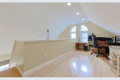 8 Ralph St, Medford, MA 02155 - Photo 22