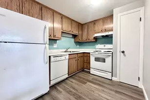 4 Old Colony Ln, Arlington, MA 02476 - Photo 1