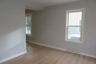 278 Dartmouth St, New Bedford, MA 02740 - Photo 2