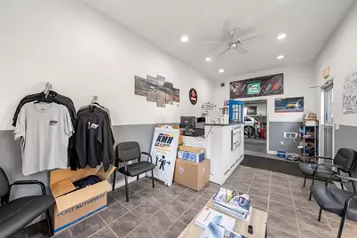 8 Marshall St, Methuen, MA 01844 - Photo 18