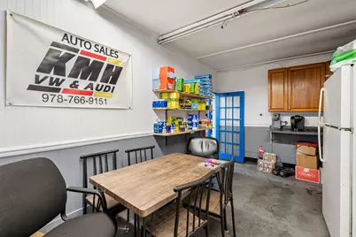 8 Marshall St, Methuen, MA 01844 - Photo 26