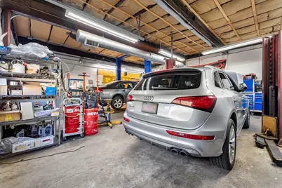 8 Marshall St, Methuen, MA 01844 - Photo 22