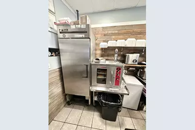 37 Confidential Street, Boston, MA 02131 - Photo 8