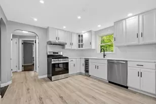 255 West St, Weymouth, MA 02188 - Photo 2