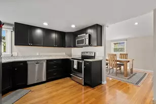 30 Wampum Ave, Waltham, MA 02451 - Photo 6